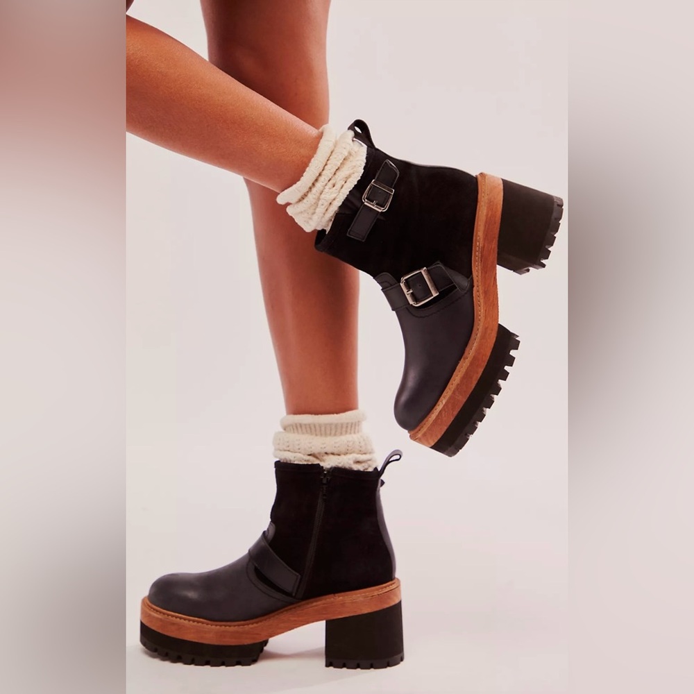NWOT FREE PEOPLE Carter Crop Platform Boots - Size 6